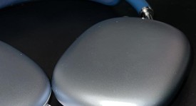 Used
													Apple AirPods Max - Sky Blue, photo 1 of 16