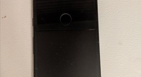 Good
													Google Pixel XL - Unlocked, Black, 32 GB, 4 GB, Google Edition, photo 1 of 5