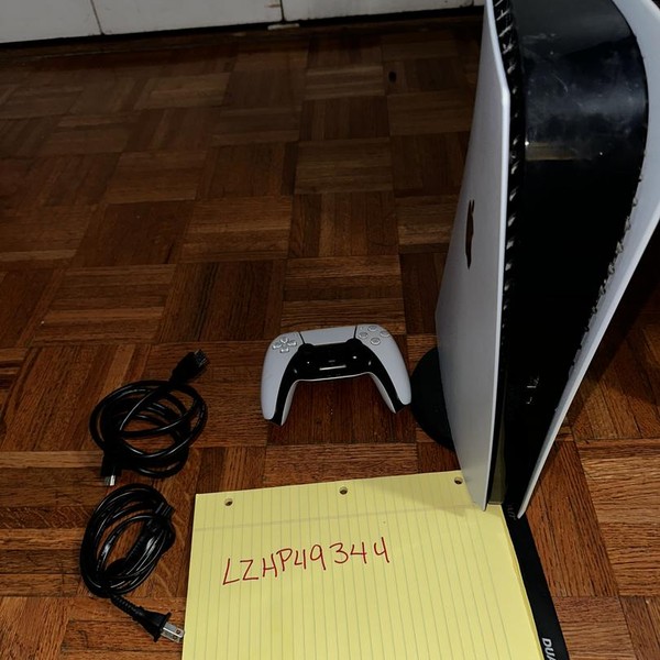 PlayStation 5 Digital Edition (2020) - White, 825 GB, Digital Edition