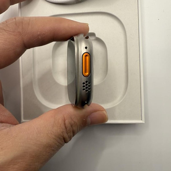 Apple Watch Ultra 2 49mm - Unlocked, Black, A2986