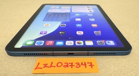 Good
													Apple iPad 11th Gen - Unlocked, Blue, 128 GB, A3355, photo 3 of 10