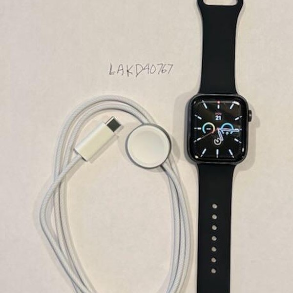 Apple Watch Series 4 44mm - Unlocked, Gray, A1976 - Cellular, Aluminum