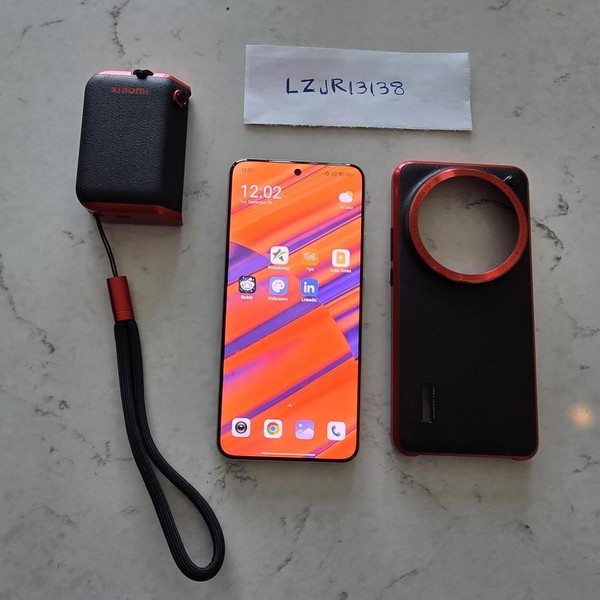 Xiaomi 15 Ultra - Unlocked Non-US, 512 GB, Silver, 16 GB