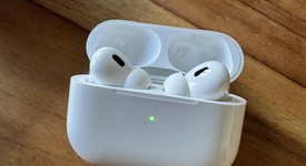 Used
													Apple AirPods Pro 2 - USB-C, photo 5 of 8