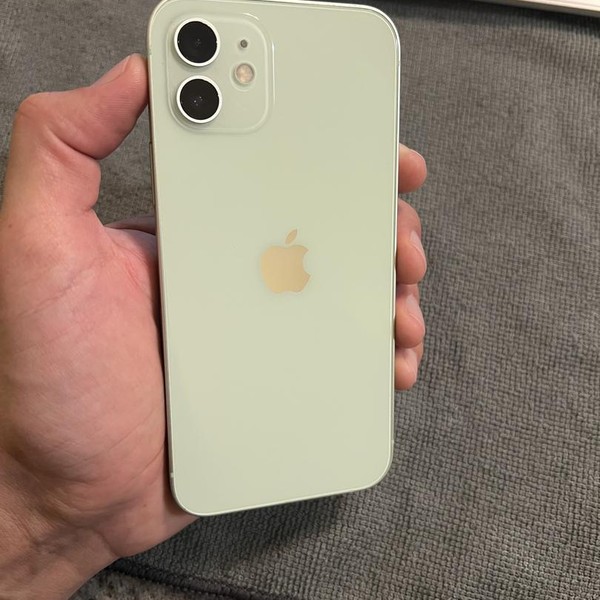 Apple iPhone 12 - Unlocked, 64 GB, Green, A2172