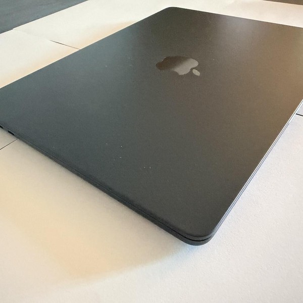 MacBook Air 2024 (M3) - 13 inch - 256 GB, Midnight, 16 GB, Apple M3, 8-core GPU