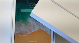 Mint
													Apple iPad 5th Gen - Unlocked, Silver, 32 GB, A1823, photo 5 of 5