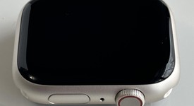 Mint
													Apple Watch Series 9 45mm - Unlocked, Starlight, A2984 - Cellular, Aluminum, photo 5 of 6