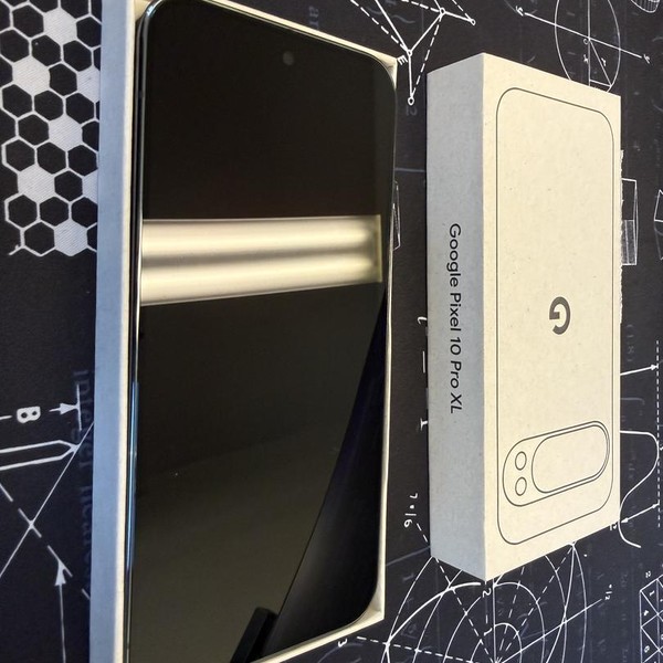 Google Pixel 10 Pro XL - Unlocked, 256 GB, Obsidian, GUL82