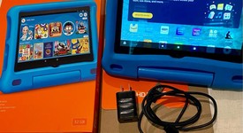 Good
													Amazon Fire 8 Kids Edition 2020 - Wi-Fi, Blue, 32 GB, photo 5 of 9