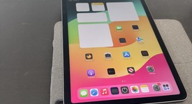 Mint
													Apple iPad Air 5th Gen - Wi-Fi, Gray, 64 GB, A2588, photo 1 of 11