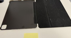 Good
													Apple iPad Pro 12.9" 6th Gen 2022 - AT&T, Gray, 256 GB, photo 4 of 27