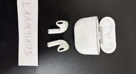 Used
													Apple AirPods 4th Gen - Active Noise Cancellation, photo 5 of 5