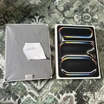 Mint Apple iPad Pro 13 inch (M4) 2024 - Wi-Fi, 256 GB, Black, 8 GB, A2925, Standard Glass