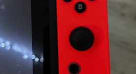 Mint
													Nintendo Switch - Red & Blue, 32 GB, photo 5 of 7