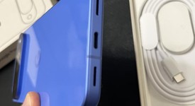 Mint
													Google Pixel 10 - Unlocked, Indigo, 128 GB, GLBW0, photo 5 of 8