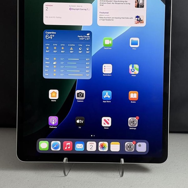 Apple iPad Pro 12.9 inch 4th Gen 2020 - Wi-Fi, 128 GB, Silver, A2229