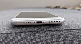 Good
													Apple iPhone 8 Plus - Verizon, Silver, 64 GB, A1864, photo 1 of 9