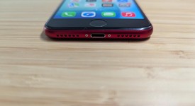 Fair
													Apple iPhone SE 3rd Gen 2022 - Unlocked, Red, 64 GB, A2595, photo 3 of 16