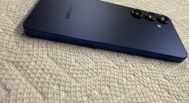 Mint
													Samsung Galaxy S25 - Unlocked, Navy Blue, 256 GB, 12 GB, SM-S931U1, photo 4 of 8