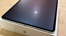 Mint
													Apple iPad Pro 13" (M4) 2024 - Unlocked, Silver, 2 TB, 16 GB, A2926, Nano-texture Glass, photo 3 of 8