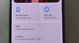 Good
													Motorola Razr (2025) - Unlocked, Blue, 256 GB, 8 GB, photo 5 of 17