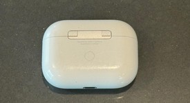Used
													Apple AirPods Pro 1st Gen - Wireless Case, photo 4 of 7