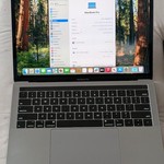 Good MacBook Pro 2018 (With Touch Bar) - 13 inch - 256 GB, Gray, 8 GB, Intel Core i5