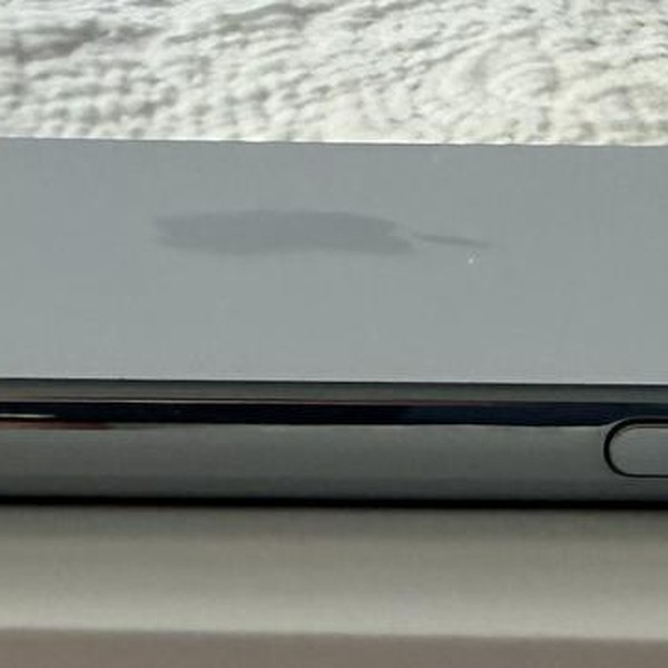 Apple iPhone Air - Unlocked, 256 GB, Sky Blue, A3260