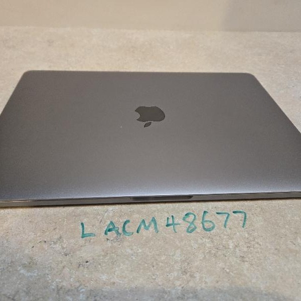 MacBook Pro 2019 - 13 inch - 128 GB, Gray, 8 GB, Intel Core i5