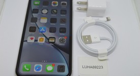 Mint
													Apple iPhone Xr - Unlocked, White, 64 GB, A1984, photo 1 of 11