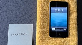 Good
													Apple iPod Touch 4th Gen - Wi-Fi, Black, 32 GB, photo 3 of 7
