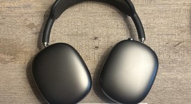 Used
													Apple AirPods Max - Gray, photo 1 of 5