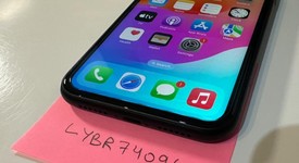 Mint
													Apple iPhone Xr - Unlocked, Black, 64 GB, A1984, photo 3 of 8