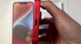 Mint
													Apple iPhone 14 - Unlocked, Red, 128 GB, A2649, photo 4 of 6