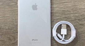 Mint
													Apple iPhone 7 Plus - Unlocked, Silver, 128 GB, A1661, photo 1 of 9