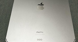 Good
													Apple iPad Pro 13" (M4) 2024 - Unlocked, Silver, 1 TB, 16 GB, A2926, Nano-texture Glass, photo 2 of 7