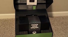 Mint
													Xbox Series X (2020) - Black, 1 TB, standard, photo 3 of 11