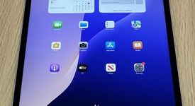 Good
													Apple iPad Air 13" (M3) 2025 - Unlocked, Purple, 128 GB, photo 3 of 7