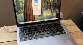 Good
													MacBook Air 2020 - 13" - I3, Gray, 256 GB, 8 GB, photo 2 of 10