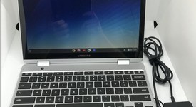 Good
													Samsung Chromebook Plus V2 - Core m3, Silver, 64 GB, 4 GB, photo 1 of 11