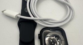 Mint
													Apple Watch Series 10 42mm - Unlocked, Black, A3001 - Cellular, Aluminum, photo 2 of 4