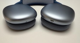 Used
													Apple AirPods Max - Sky Blue, photo 5 of 8