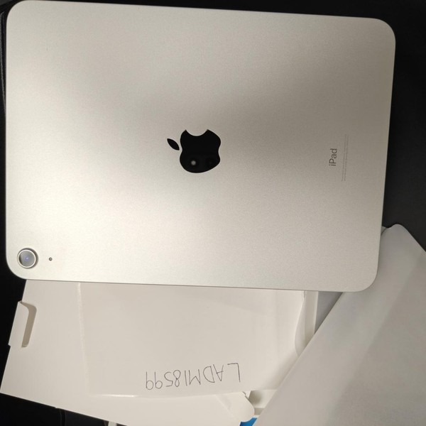 Apple iPad 10th Gen - Wi-Fi, 64 GB, Silver, A2696