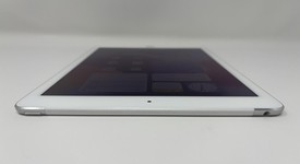 Good
													Apple iPad Air 2 - Unlocked, Silver, 32 GB, photo 4 of 6