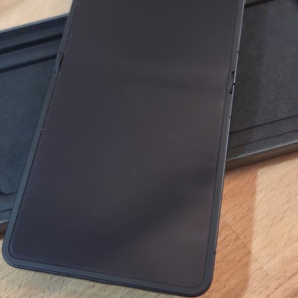 Samsung Galaxy Z Flip7 - Unlocked, 512 GB, Jet Black, 12 GB, SM-F766U1