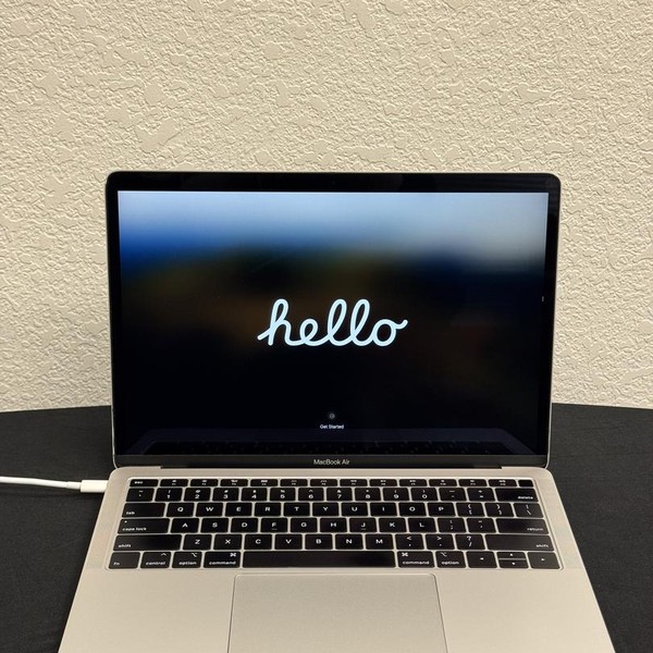 MacBook Air 2018 - 13 inch - 128 GB, Silver, 8 GB, Intel Core i5