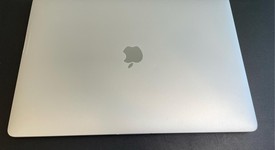 Good
													MacBook Pro 2018 (With Touch Bar) - 15" - I9, Silver, 512 GB, 32 GB, photo 5 of 7