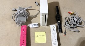 Fair
													Nintendo Wii - White, photo 1 of 4