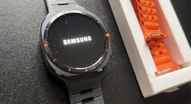 Mint
													Samsung Galaxy Watch Ultra (2025) - Unlocked, Titanium Gray, SM-L705, 47mm, photo 3 of 9